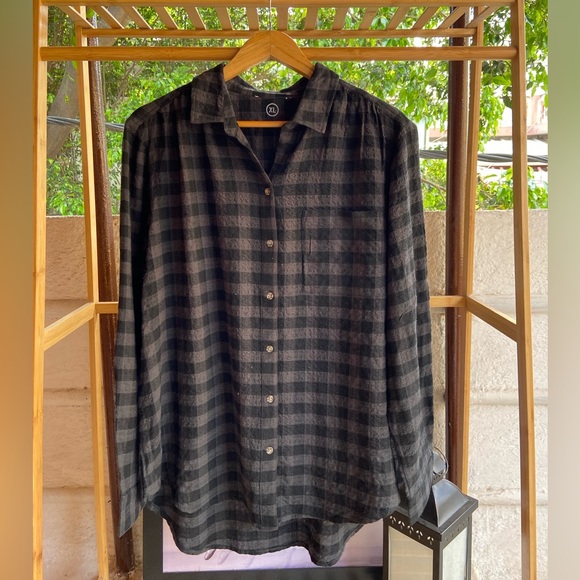 Top. Size- XL - Picture 4 of 8